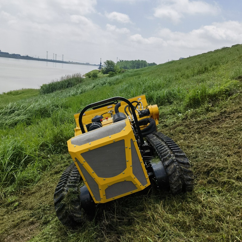 Smart Garden Trade - Uzaktan Kumandalı Paletli Orman Öğütücü Akıllı